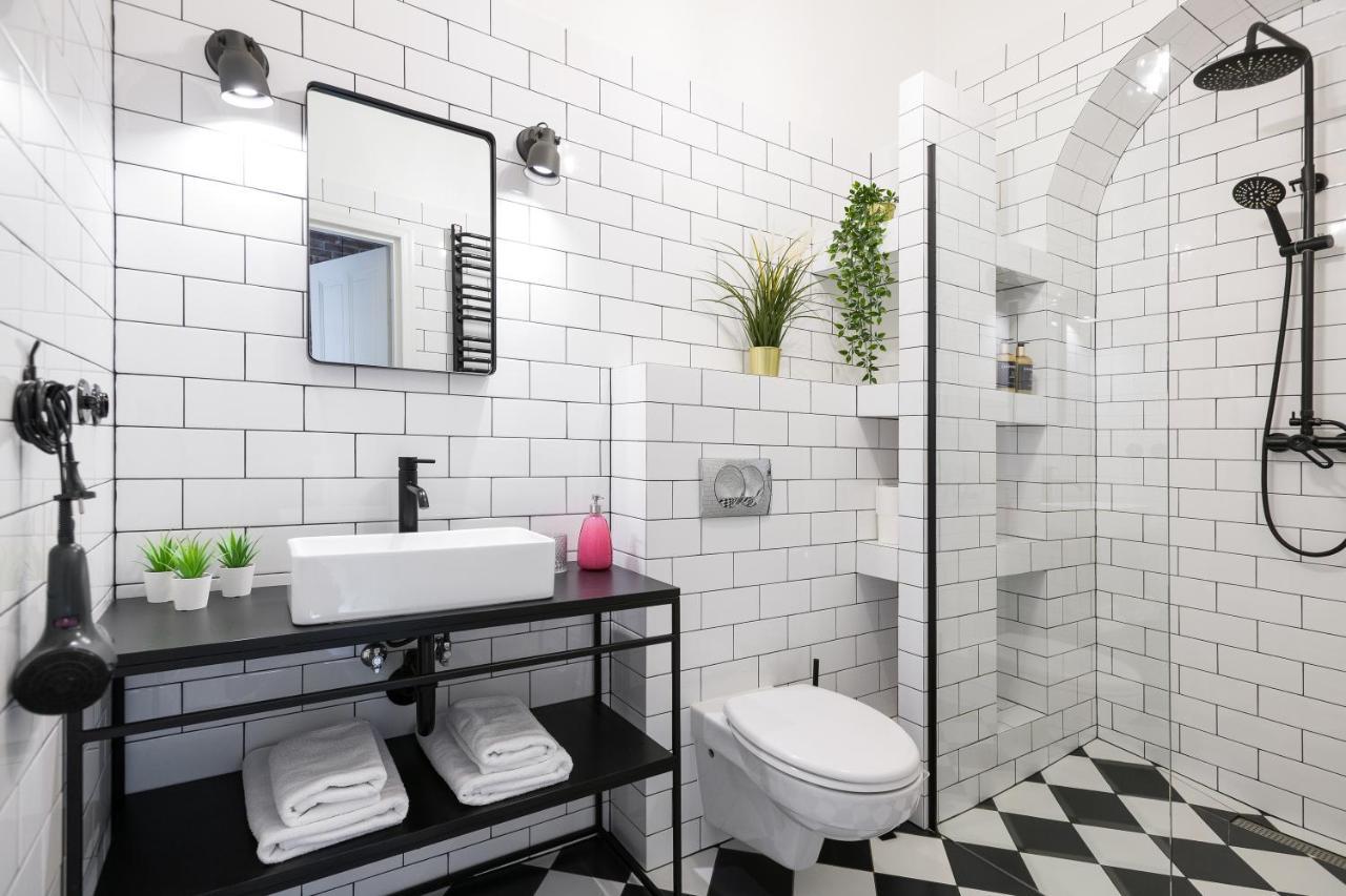 Discover Krakow Apartments - 3 Rakowicka St - Amazing Loft Near Main Station - Netflix Esterno foto